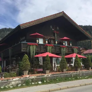 https://pension-louise.com-bavaria.com